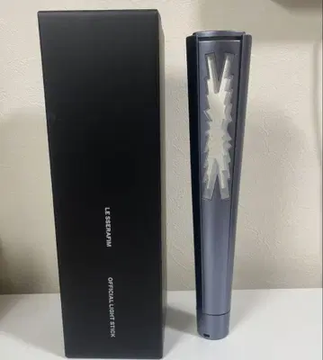 LESSERAFIM 응원봉 르세라핌