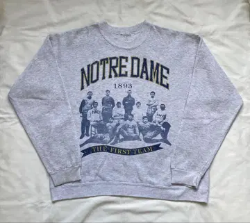 NOTRE DAME 1893 덤블 프린트 맨투맨