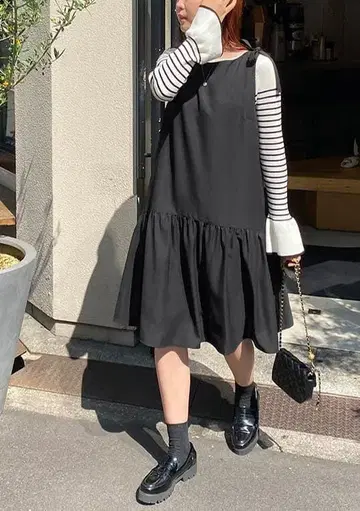 판매 완료 희망 댓글 주세요 티티앤코 어깨 리본 원피스