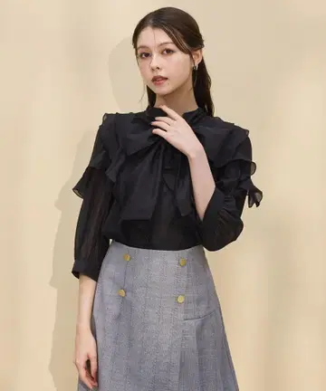 스윙글 2025AW 시어 빅 리본 프릴 블라우스