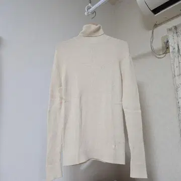 맥레거 면 터틀넥 긴팔 리브 M 사이즈 까슬거리지 않는