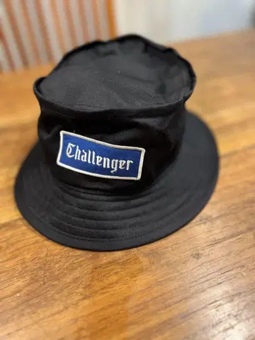 Challenger 블랙 버킷햇 L 사이즈