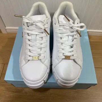 여성용 통굽 스니커즈 25cm
