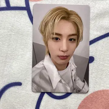 이한 BOYNEXTDOOR TARGET 한정판 트레이딩 카드 1장