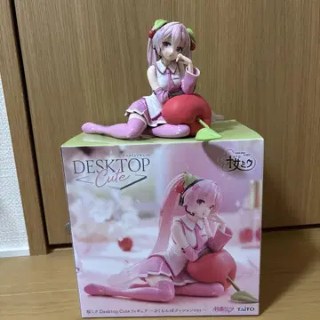벚꽃 미쿠 피규어