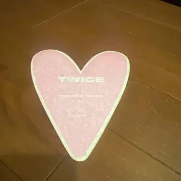 TWICE 하트형 핑크 굿즈