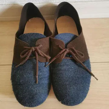 로퍼 데님 네이비 브라운 플랫슈즈 컴팩트 수납 편리 개성