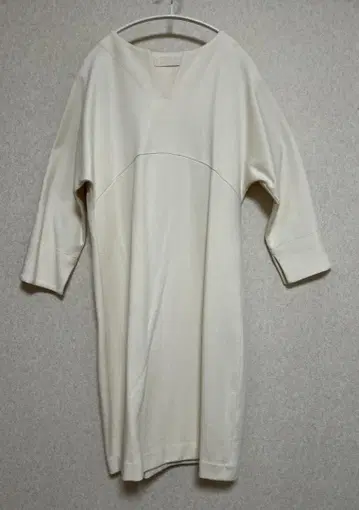 PRISTINE 모크로디 원피스 새상품급