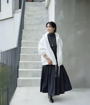the9shop 모찌퍼 모찌모찌 후드티 화이트
