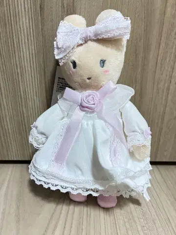 산리오 마론크림 마스코트 홀더 화이트 프릴