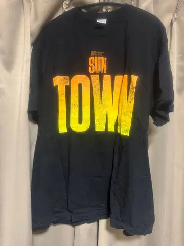 The BONEZ T셔츠 SUNTOWN