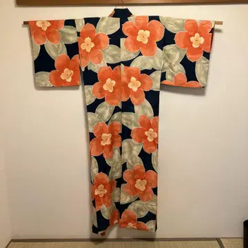 앤티크 네이비 x 오렌지 신장이 있는 분도 착용 가능합니다.