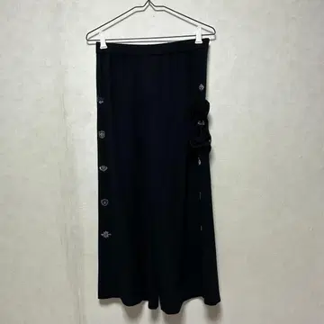 이타리야 블랙 비쥬 팬츠