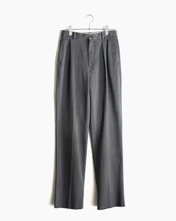 NEAT CHINO 니트 치노 페이드 그레이