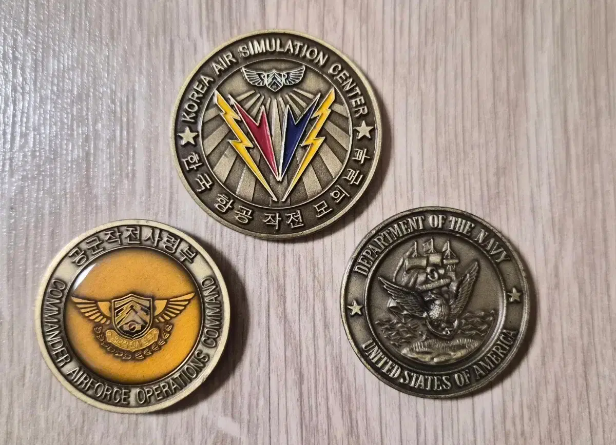 Unit Army Coin Stand on Bunjang Global Site.