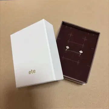 ete 꽃 모티브 귀찌 골드