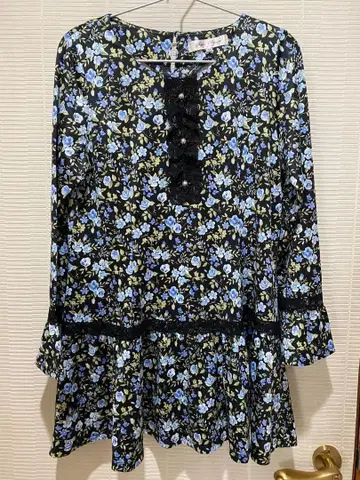 [ 새상품급 ] 슈퍼 뷰티 꽃무늬 레이스 포함 44 size (LL)