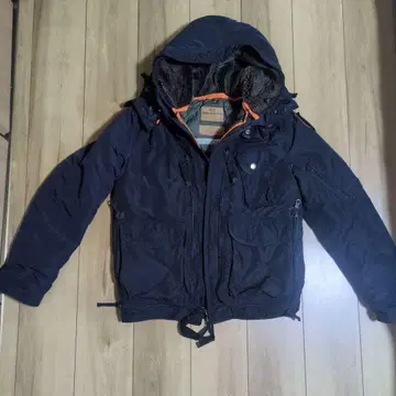 PARAJUMPERS 미드 시즌 라이트웨이트 스몰