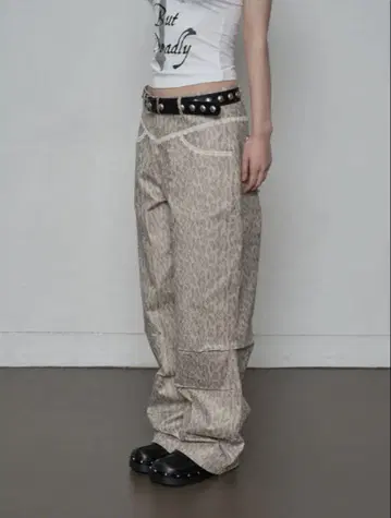 SETUPEXE LACE PANTS BEIGE 레오파드