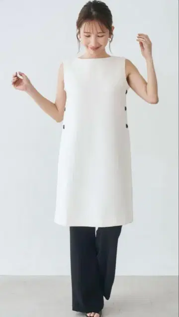 Connse 사이드 버튼 2way 원피스 화이트 S 사이즈