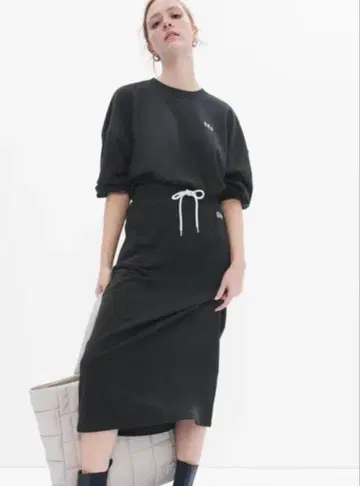 GAP 미니 로고 맥시 스커트