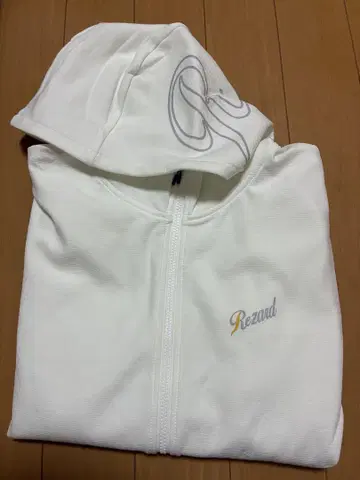 새상품, 미사용! ReZARD 후드 로고 집업 후드티 화이트 할인 가능