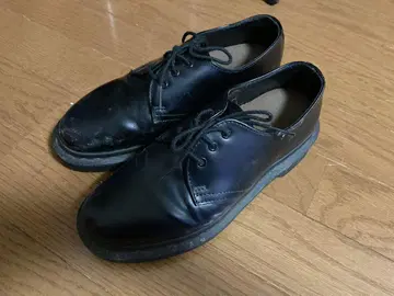 닥터마틴 블랙 가죽 레이스업 UK4