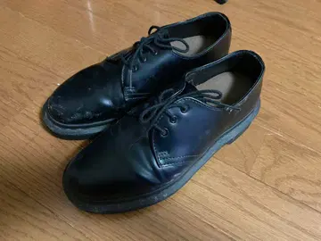 닥터마틴 블랙 가죽 레이스업 UK4