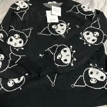 택 포함 새상품 쿠로미 니트 M-L 사이즈