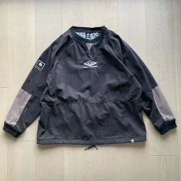Pretty Green x Umbro Maine Road Drill 블랙