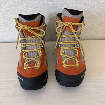 새상품급 mont-bell 등산화 타이오가 부츠 여성용 25.5cm