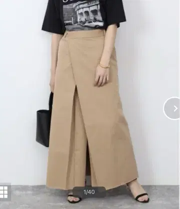 슬로브 이에나 아지메 턱 라이트 치노 스커트
