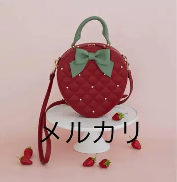 Maison de FLEUR 산리오 딸기신문 딸기 숄더백