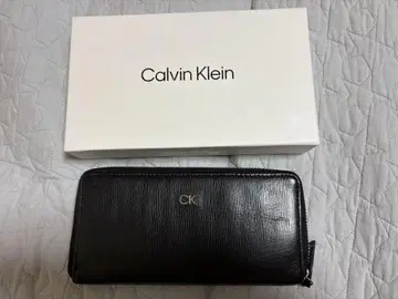 Calvin Klein 블랙 가죽 장지갑