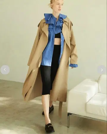 Mila owen 공통 벨트 부착 견장 디자인 트렌치코트
