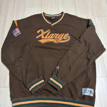Xlarge 브라운 V넥 트레이닝복
