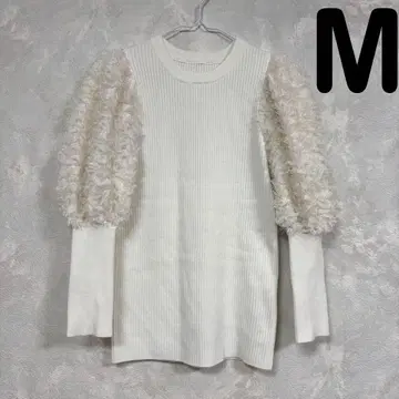 [새상품급] 리랜드트루 Rirandture 튤 퍼프 슬리브 니트 M