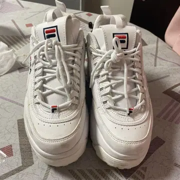 FILA 화이트 통굽 스니커즈