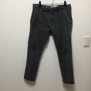 레미 리프 슬림 핏 치노 팬츠
