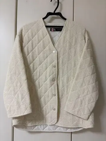 ZARA 아이보리 퀼팅 자켓