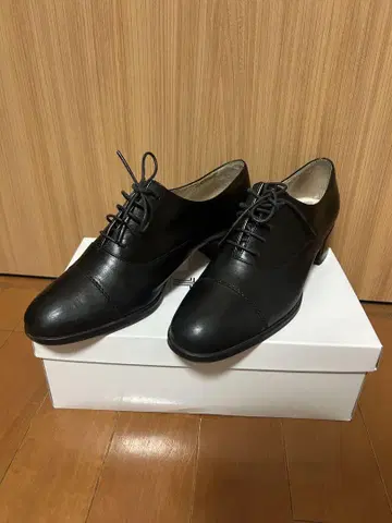 MARGARET HOWELL idea 블랙 레이스업 슈즈 23.5cm