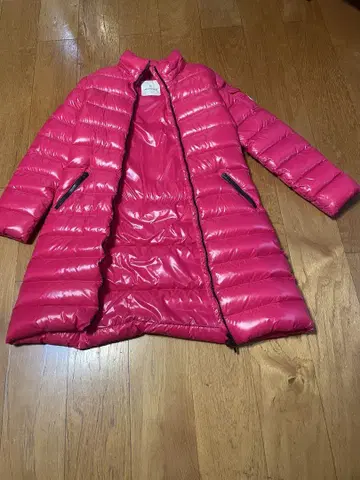 MONCLER 핑크 다운 자켓