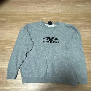 UMBRO 그레이 맨투맨 트레이닝복