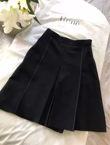 르네 큐롯 스커트 34 네이비 새상품급