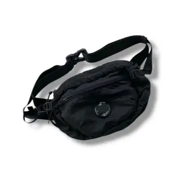 C.P. company NYLON B CROSSBODY PACK