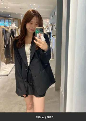 블랙 테일러드 자켓 FREE