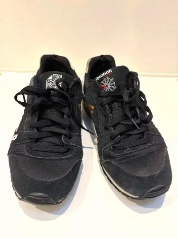 블랙 아이패치 Reebok GL 3000 블랙 스니커즈