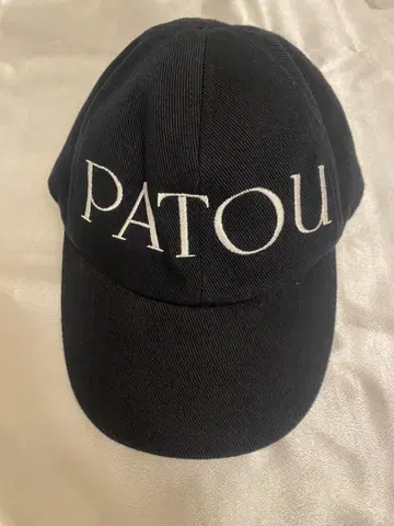 [새상품급] PATOU 파투 블랙 로고 캡 XS-S