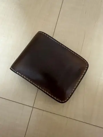 카얀타 이단 접이식 지갑  에이징