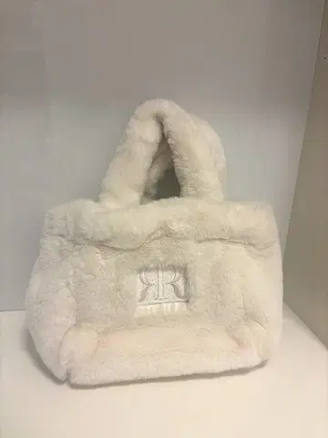 rienda 화이트 퍼 토트백